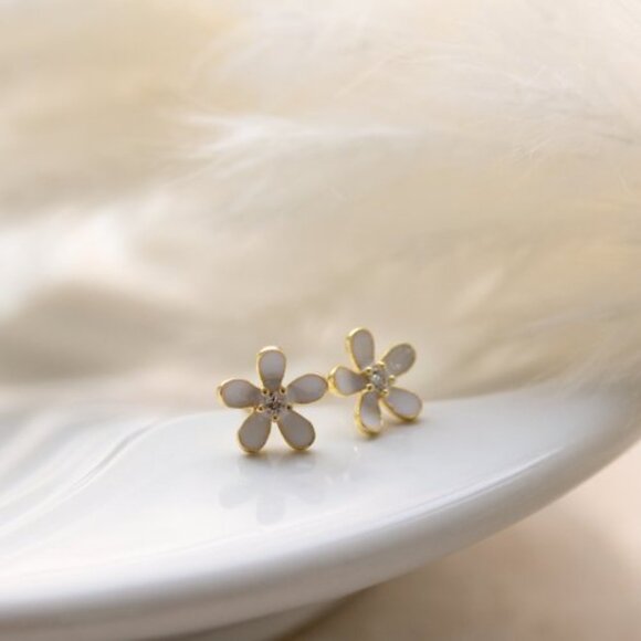 NWT White Kayla Flower Studs // 14k Gold Vermeil + CZ - Picture 2 of 2